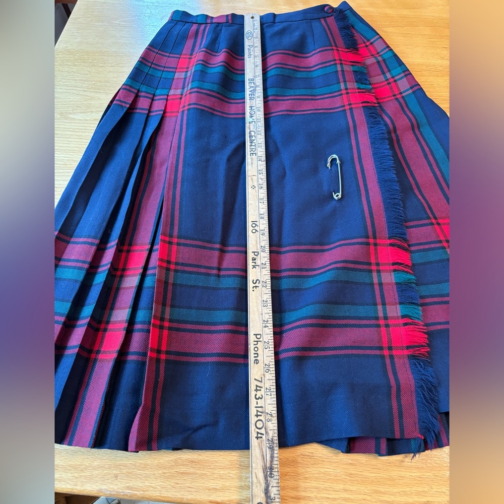 Highland Queen Plaid Kilt Skirt  100% Virgin Wool Size 10 - Picture 7 of 7